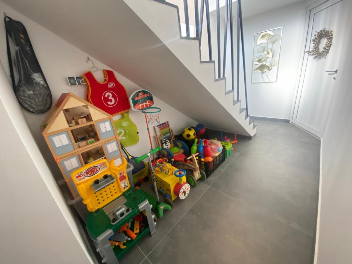 Apartman El Ogulin Exteriör bild