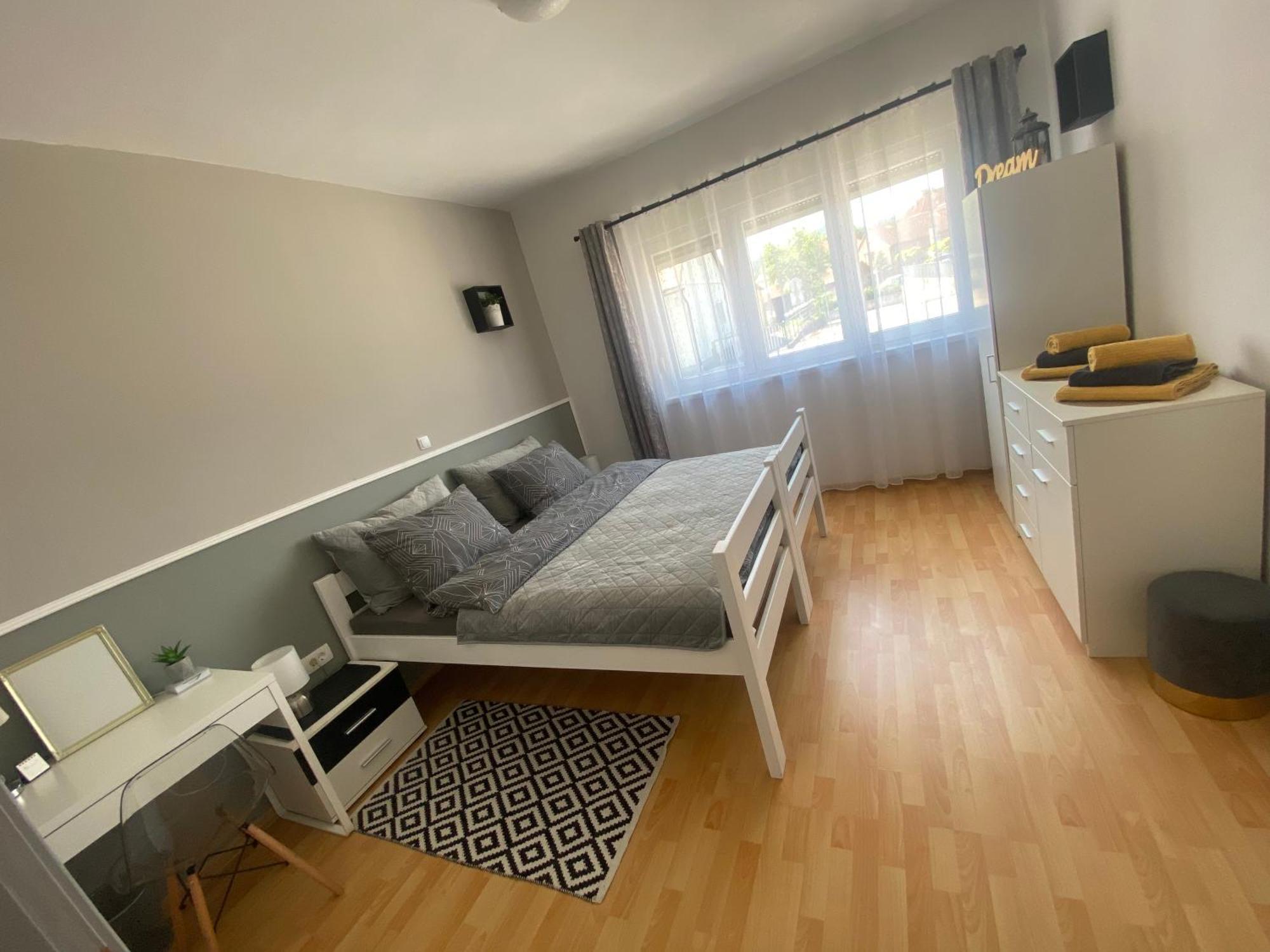 Apartman El Ogulin Exteriör bild